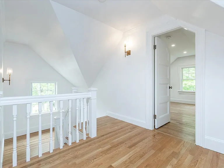 3rd Floor Landing