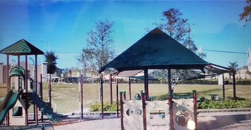 2nd image of 620 Meadow Pointe Dr