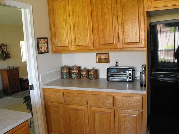 Oak Raised Panel Cabinets