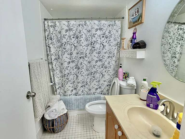 650 SW 124th Ter #202 — Photo 4