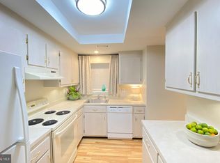 3501 Forest Edge Dr #14-2D, Silver Spring, MD 20906