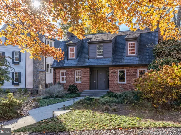 3540 Springland Ln NW, Washington, DC 20008