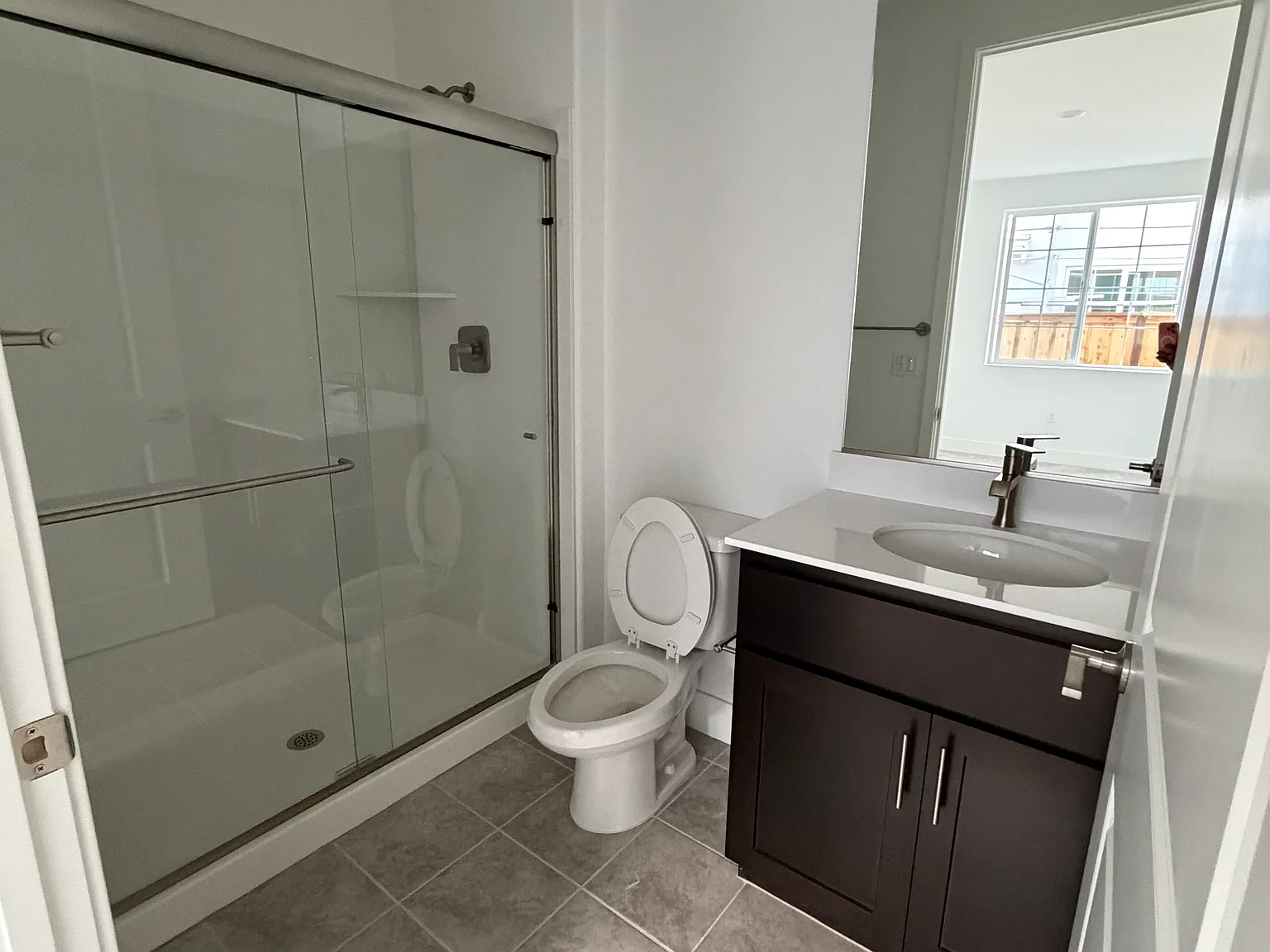 1 bed, 500 sqft, $1,600 — Photo 3