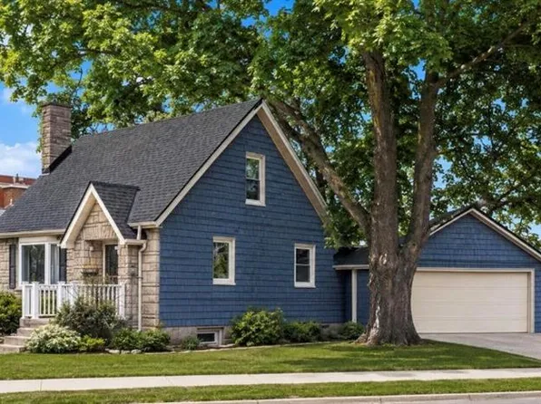 296 Weber St E, Kitchener, ON N2H 1G2
