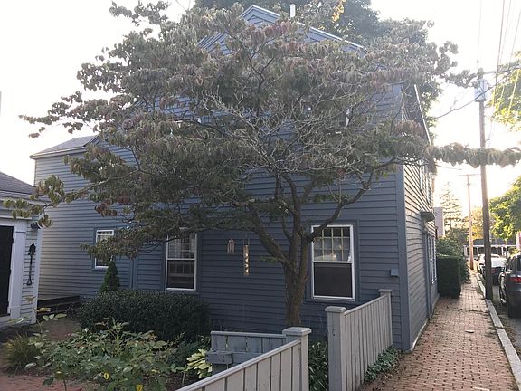 View of house outside.