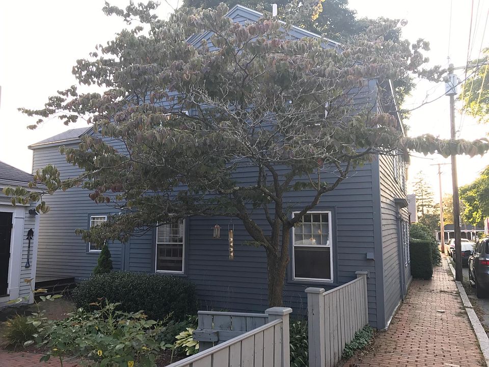 View of house outside.