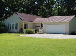 986 E Porter Ridge Rd, Spencer, IN 47460