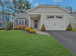 2 Lamont Ct, Ridge, NY 11961