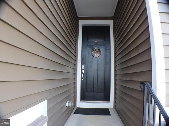 4th image of 17343 Kilpatrick Ct