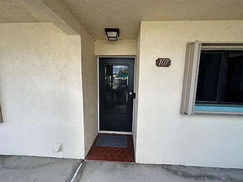 100 Canebreakers Dr #107 Photo 1