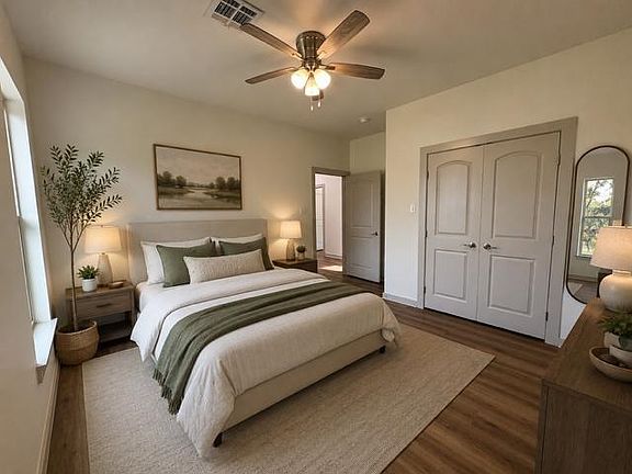 5th image of 2009 Guillory St