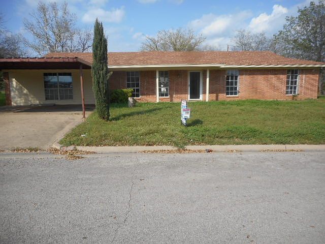 1st image of 500 Nancy Dr