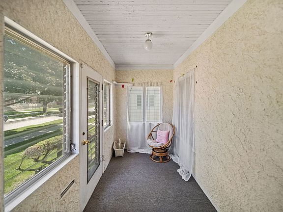 4th image of 1218 N 18th Ave