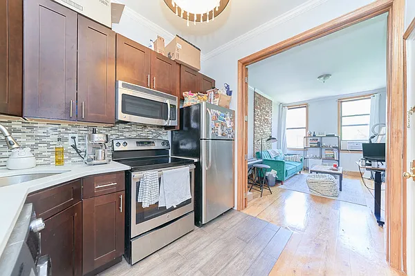 Rented by Living New York | media 9