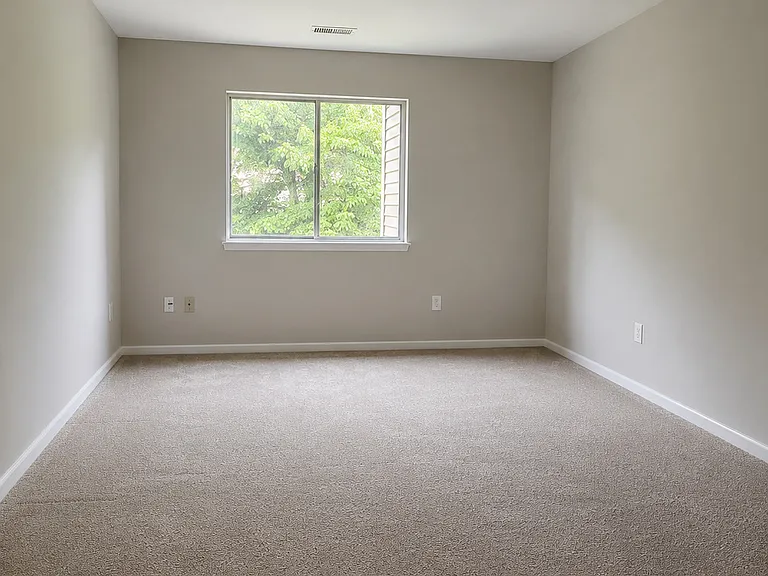 12 Greenbriar Dr #A — Photo 20