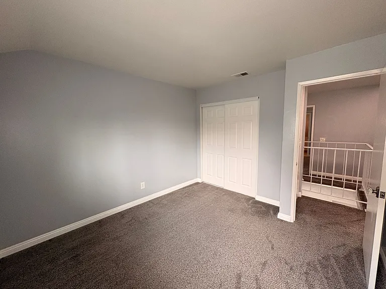 131 Alpine Ct — Photo 23