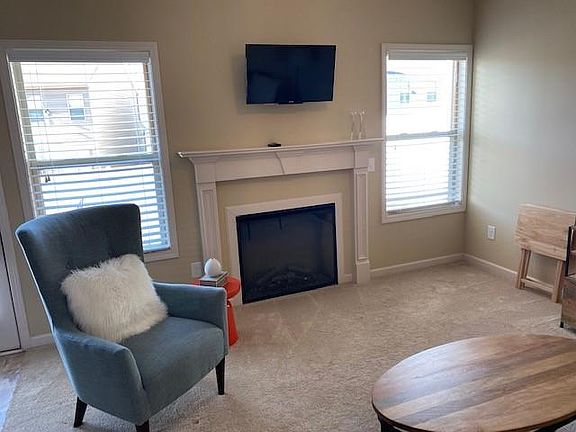3rd image of 139 Highland Pointe Cir E