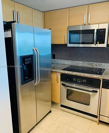 4th image of 2101 Brickell Ave APT 2611