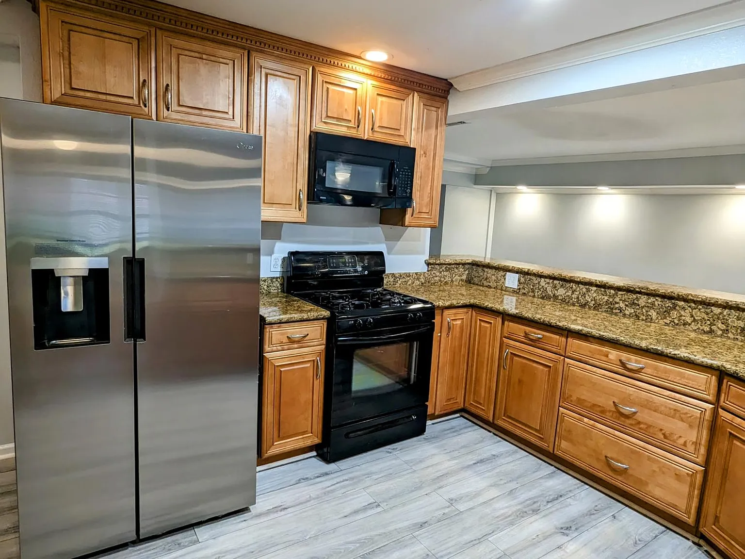 4 bed, 1763 sqft, $2,200 — Photo 4