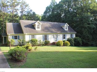 223 Windsor Park Dr, Dobson, NC 27017