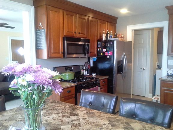 4th image of 1116 S Haddow Ave