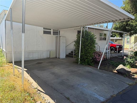 2nd image of 123 Henshaw Ave Space 3