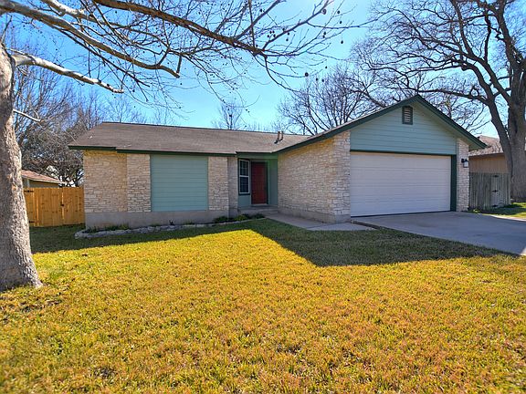 3rd image of 305 Meadowcreek Cir