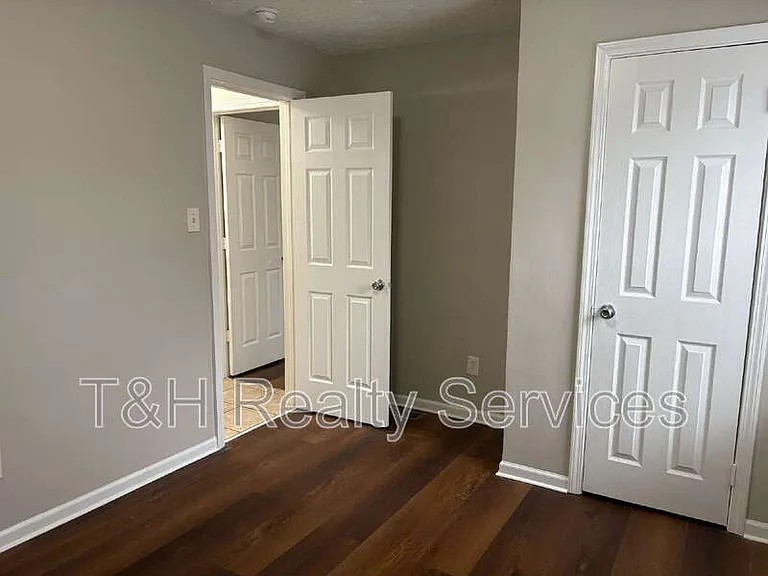4303 Norwaldo Ave — Photo 13