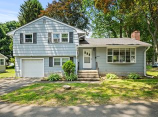 3912 Old Town Rd, Bridgeport, CT 06606