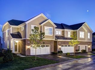 33 E Moseley Rd, Palatine, IL 60067