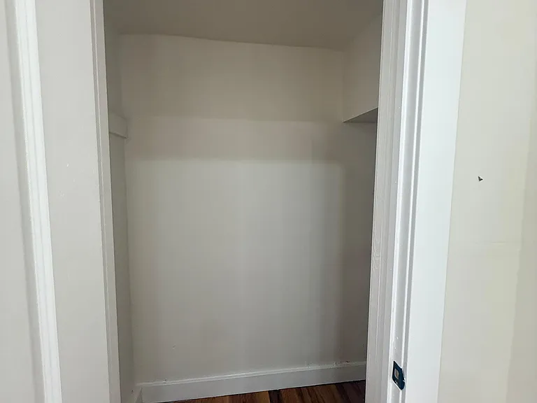 207 Hansbury Ave #1F — Photo 10