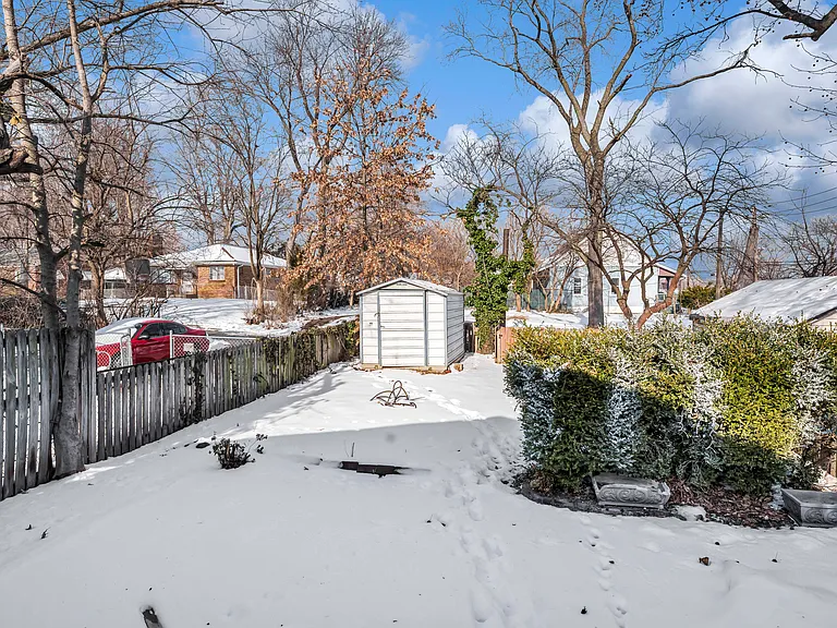 3915 Schiller Pl — Photo 14