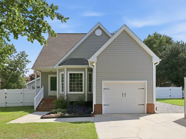 1732 Quail Grove St, Willow Spring, NC 27592