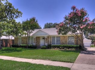 9911 Ontario Ln, Dallas, TX 75220