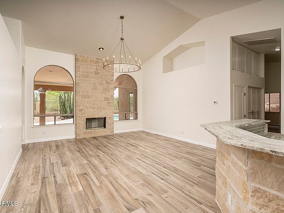 4th image of 4919 E FERNWOOD Court
