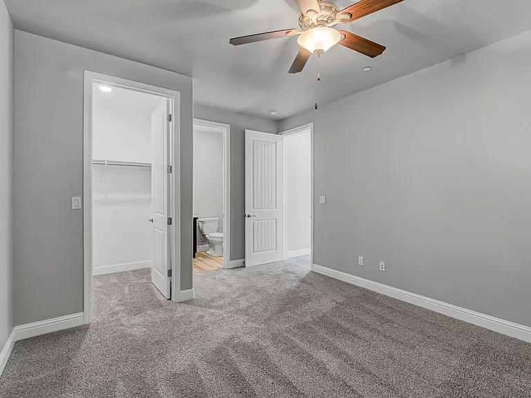 1683 N Ryan Ave — Photo 6