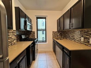 29-7 31st Ave #2F, Astoria, NY 11102