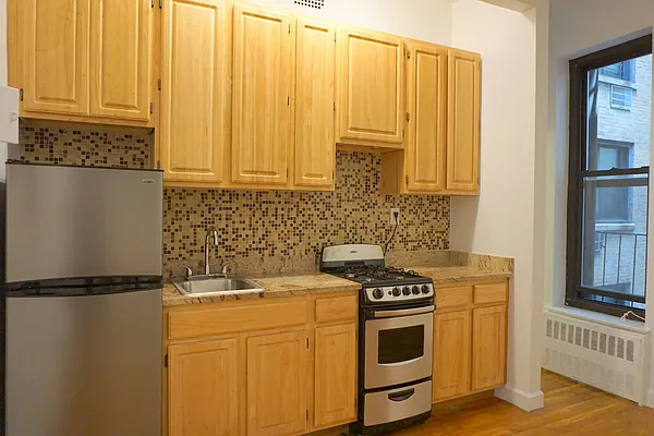 Rented by Compass | media 7