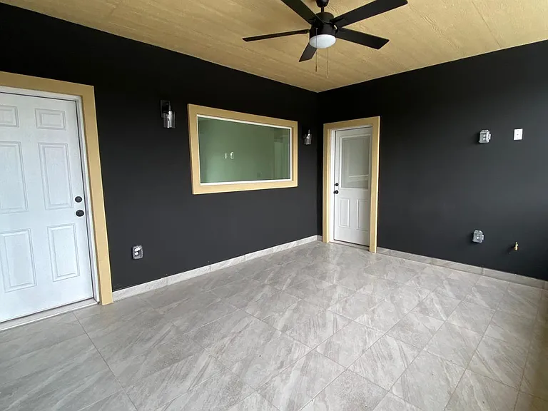 5518 N Crown Point — Photo 9