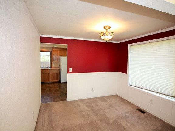 4th image of 12020 86th Avenue Ct E