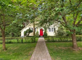 56 Chestnut St, Millburn, NJ 07041