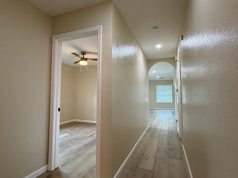 4209 Willowisp Dr — Photo 8