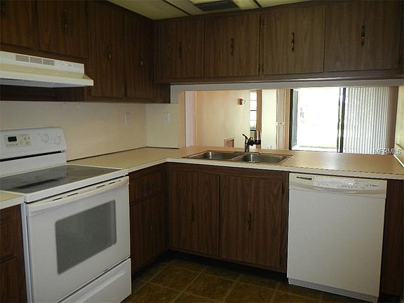 3rd image of 6180 Sun Blvd APT 105