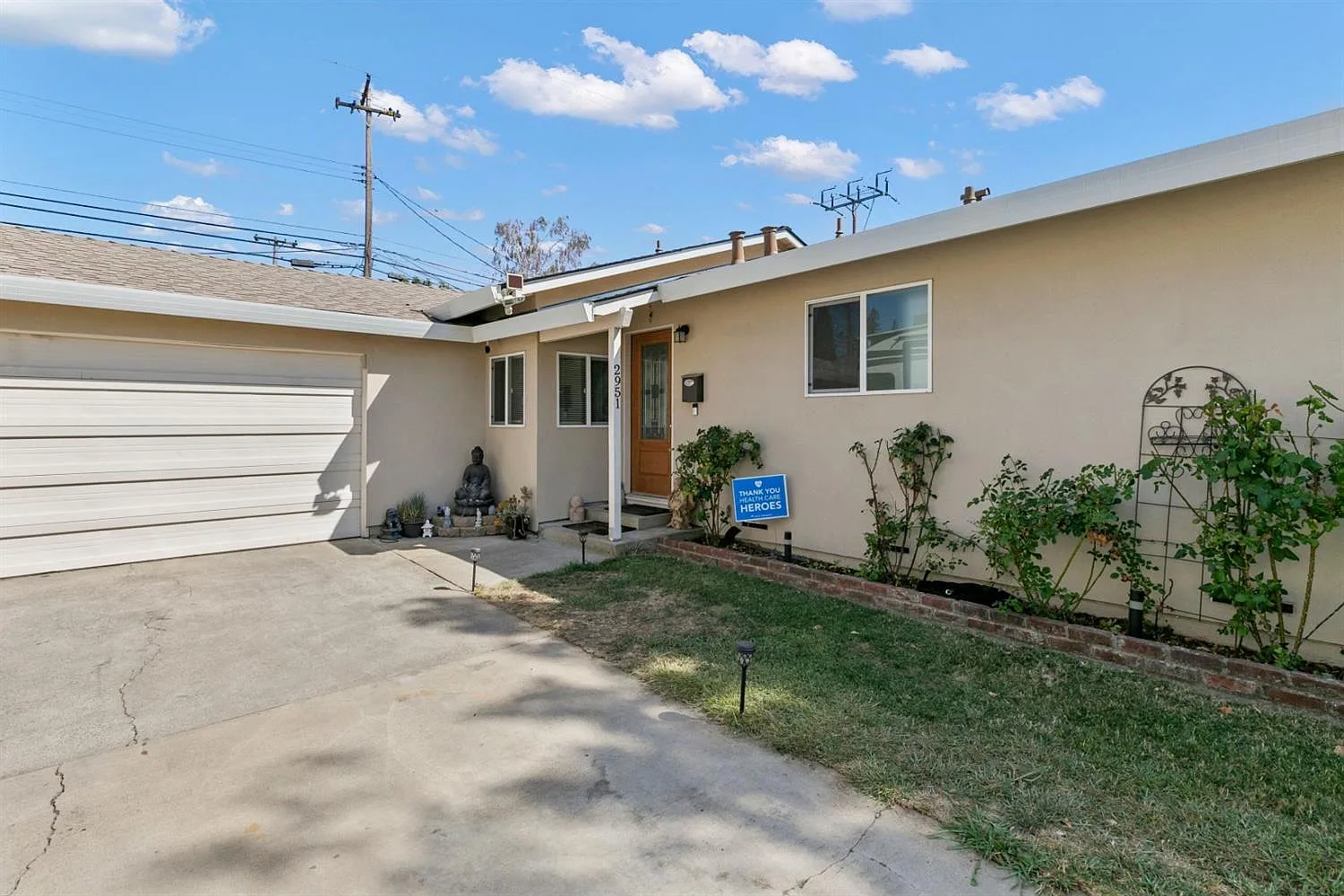 2951 Shawn Way photo 1