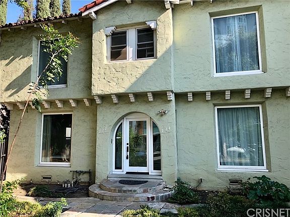 4th image of 722 S Dunsmuir Ave