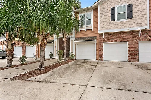 208 Larkin Pl #107 Photo 1 208 Larkin Pl #107 Photo 1