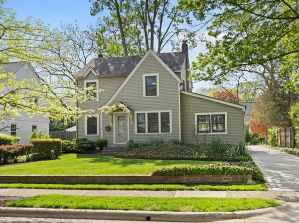 949 S Cassingham Rd, Bexley, OH 43209