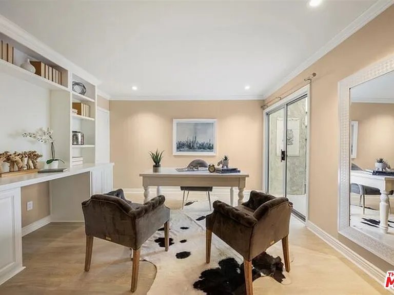2345 Roscomare Rd #201 — Photo 12
