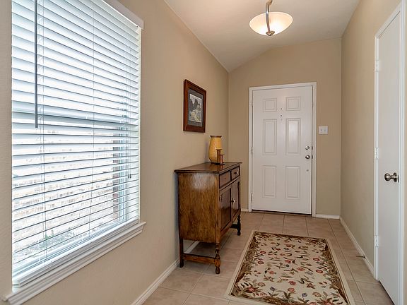 3rd image of 3721 Verde Dr