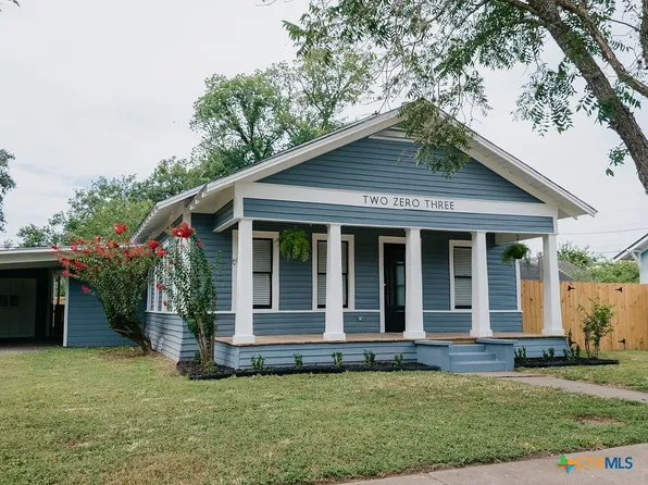 203 E French St, Cuero, TX 77954